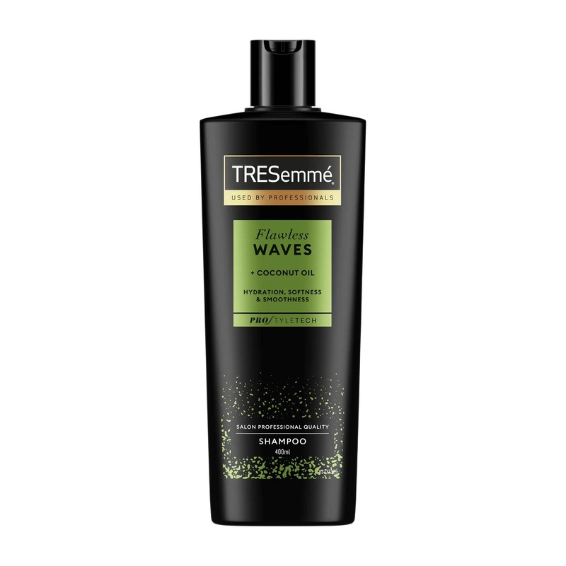 TRESemm Flawless Waves shampoo, 400 mL