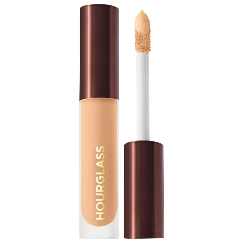 Vanish Airbrush Concealer: Full Coverage, Weightless, Waterproof – Erase Dark Circles & Blemishes for 16-Hour Perfection.