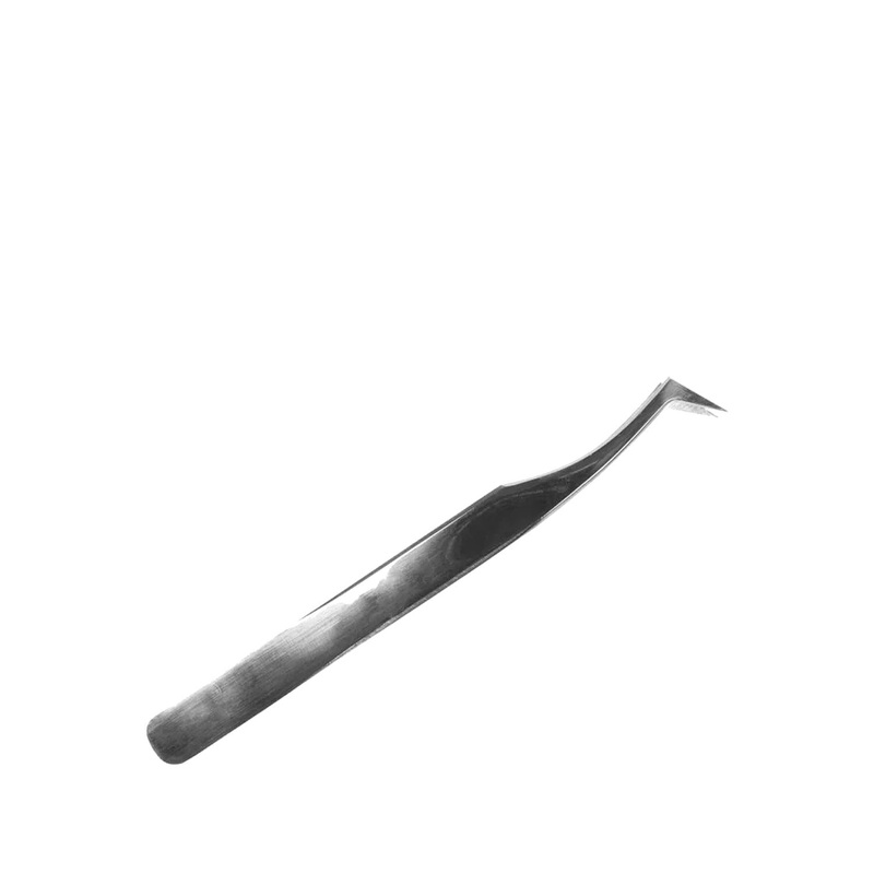 Trina Slanted Fine Tip Eyelash Curler for Precise Makeup – TRNCIMBIZ032