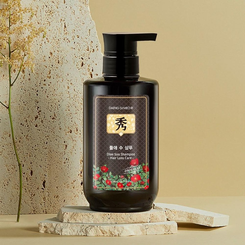 Daeng Gi Meo Ri Dlae Soo Hair Loss Care Shampoo  500ml | Herbal Scalp & Hair Strengthening
