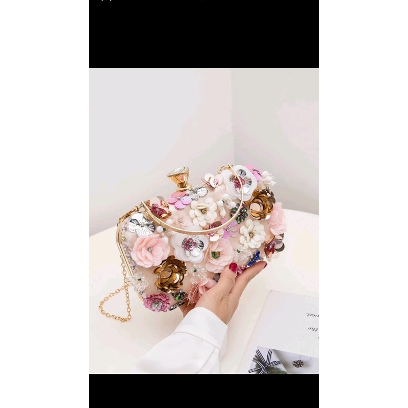 Shein – Floral Decor Clip Top Box Clutch Bag Pearl